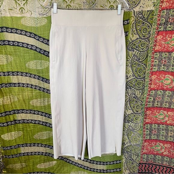 Athleta Light Beige Cosmic Cropped Wide Leg Pants Size Small - Picture 2 of 16